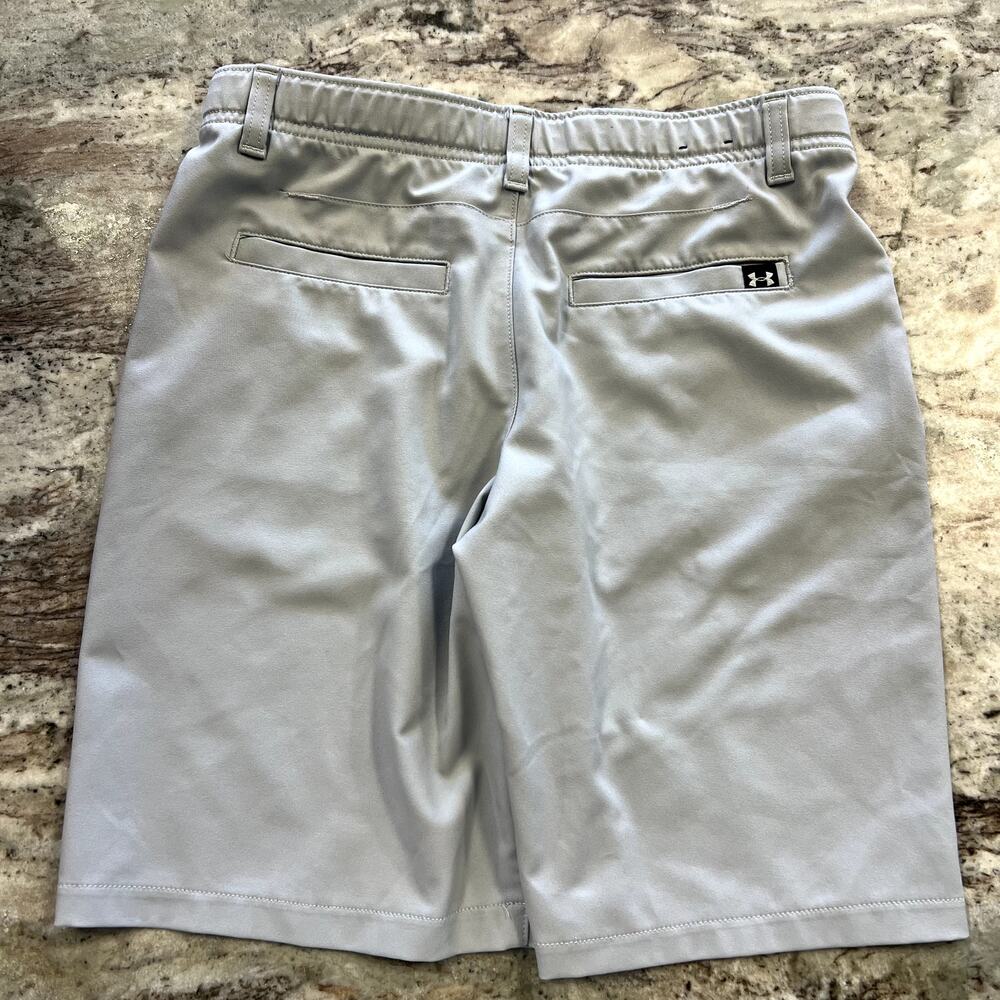 Under Armour Boys Gray Shorts Size Youth Large - Picture 4 of 4